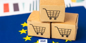 Trzy pudełka z tektury na fladze Unii Europejskiej. Zmiany legislacyjne dotyczące opakowań FB